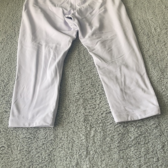 Lululemon double Align HR Crop 21" Size 14 Lavender Dew LW6BGHS-LVDW - Picture 5 of 9